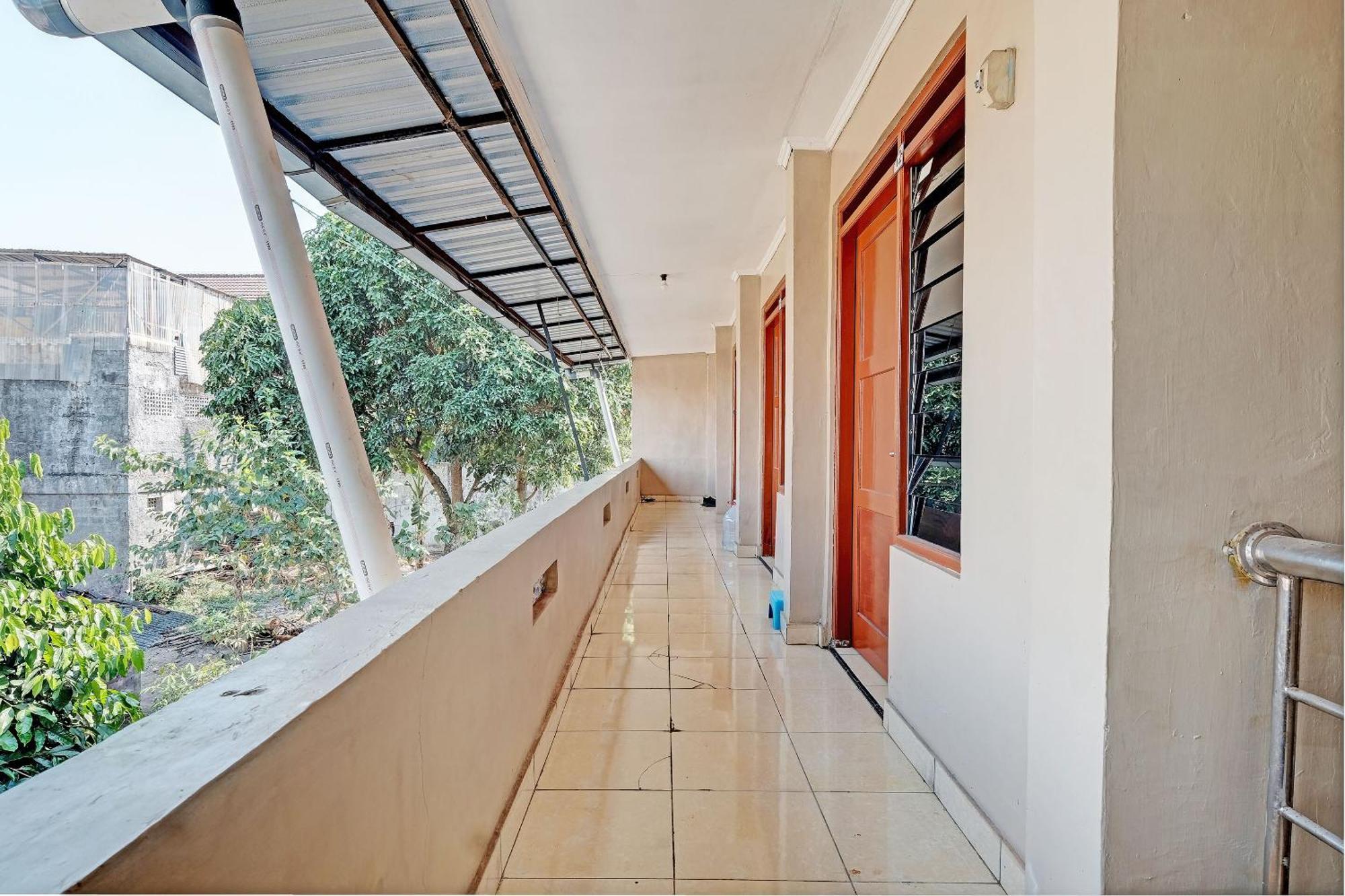 Spot On 92934 Nusantara Syariah Maguwo Exterior foto